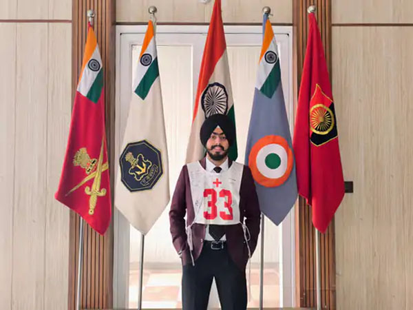 ਪਠਾਨਕੋਟ ਦੇ ਜਸਨੂਰ ਸਿੰਘ ਨੇ ਵਧਾਇਆ ਮਾਣ: CDS-2 ਪ੍ਰੀਖਿਆ ‘ਚ ਦੇਸ਼ ਭਰ ‘ਚੋਂ ਹਾਸਲ ਕੀਤਾ ਪਹਿਲਾ ਰੈਂਕ