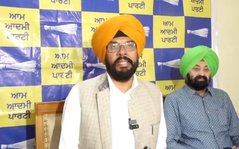 ਸੰਗਰੂਰ ਨੂੰ ‘ਸਿਉਂਕ’ ਕਹਿਣ ‘ਤੇ ਬਾਜਵਾ ‘ਤੇ ਧਾਲੀਵਾਲ ਦਾ ਤਿੱਖਾ ਹਮਲਾ, “ਸੰਗਰੂਰ ਦੀ ਬੇਇਜ਼ਤੀ ਬਰਦਾਸ਼ਤ ਨਹੀਂ”