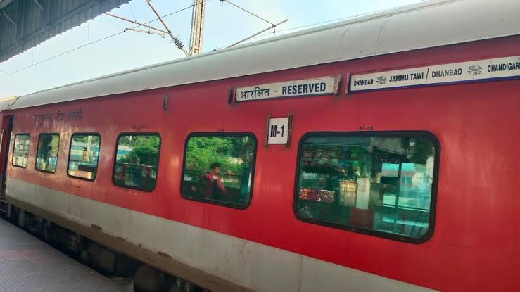 ਚੰਡੀਗੜ੍ਹ ਤੋਂ ਧਨਬਾਦ ਲਈ ਮਿਲੀ ਸਮਰ ਵਿਸ਼ੇਸ਼ ਰੇਲਗੱਡੀ