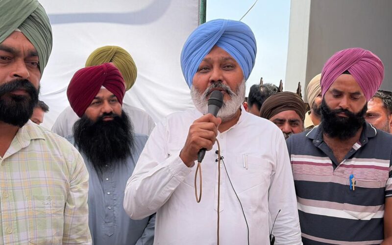 ਪੇਂਡੂ ਸੜਕੀ ਸੰਪਰਕ ਨੂੰ ਵੱਡਾ ਹੁਲਾਰਾ: ਵਿੱਤ ਮੰਤਰੀ ਹਰਪਾਲ ਸਿੰਘ ਚੀਮਾ ਵੱਲੋਂ ਲਹਿਰਾਗਾਗਾ ਖੇਤਰ 'ਚ 18.76 ਕਰੋੜ ਦੇ ਸੜਕੀ ਪ੍ਰੋਜੈਕਟ ਲੋਕ ਅਰਪਣ