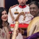 ਜਦੋਂ ਅਲਕਾ ਯਾਗਨਿਕ ਪਦਮ ਭੂਸ਼ਣ ਲੈਣ ਲਈ ਪਹੁੰਚੀ ਤਾਂ ਉਨ੍ਹਾਂ ਦੇ ਪ੍ਰਸ਼ੰਸਕਾਂ ਨੂੰ ਸਮਰਥਨ ‘ਚ ਦੇਖ ਕੇ ਹੋਈ ਚਿੰਤਾ; ਦੋ ਸਾਲ ਪਹਿਲਾਂ ਉਨ੍ਹਾਂ ਦੀ ਸੁਣਨ ਸ਼ਕਤੀ ਹੋਈ ਖਤਮ