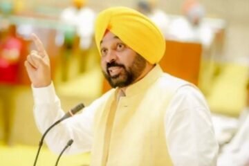 ਯੋਗਤਾ ਦੇ ਆਧਾਰ ‘ਤੇ ਮਿਲ ਰਹੀਆਂ ਨੌਕਰੀਆਂ, ਸਿਫ਼ਾਰਿਸ਼ ਤੇ ਭ੍ਰਿਸ਼ਟਾਚਾਰ ਨੂੰ ਦਿੱਤੀ ਪਈ ਨੱਥ: ਮੁੱਖ ਮੰਤਰੀ ਮਾਨ