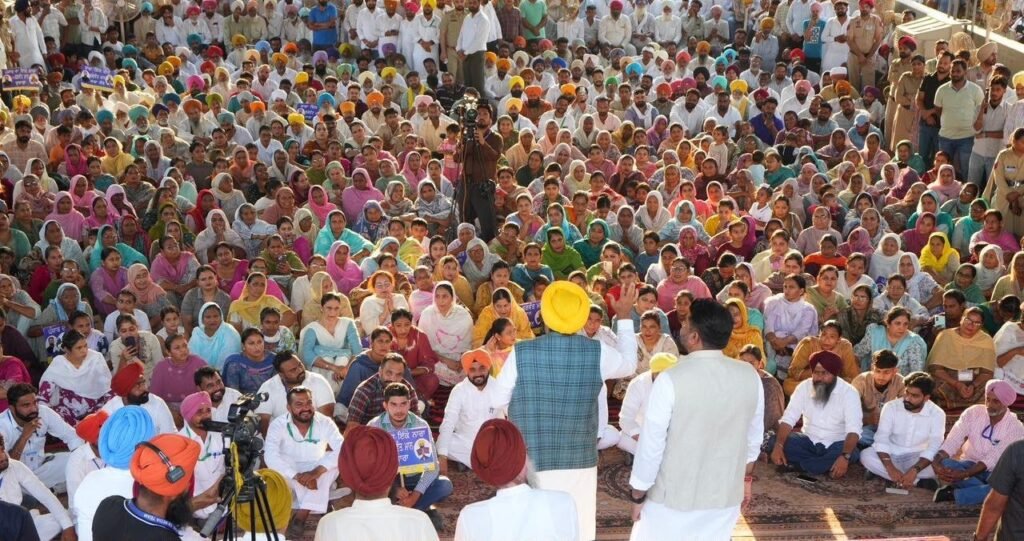 ਮੁੱਖ ਮੰਤਰੀ ਭਗਵੰਤ ਸਿੰਘ ਮਾਨ ਦਾ ਬਾਦਲ ਪਰਿਵਾਰ ਤੇ ਤਿੱਖਾ ਹਮਲਾ, ਕਿਹਾ “ਉਨ੍ਹਾਂ ਨੂੰ ਆਪਣੇ ਪਾਪਾਂ ਦੀ ਮਿਸਾਲੀ ਸਜ਼ਾ ਮਿਲੇਗੀ”