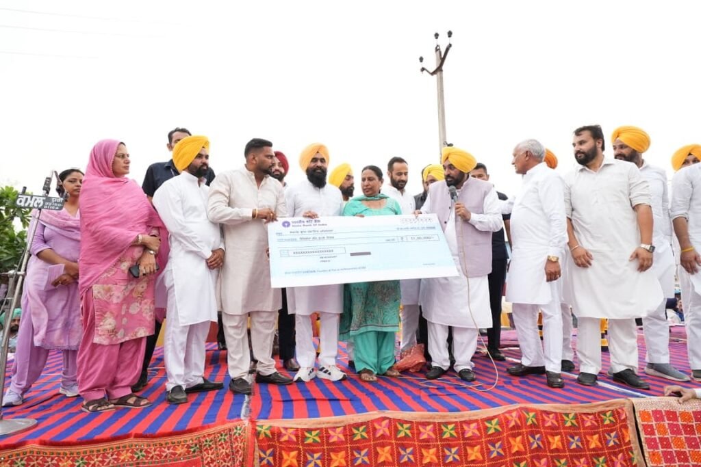‘ਮਾਵਾਂ ਧੀਆਂ ਸਤਿਕਾਰ ਯੋਜਨਾ’ ਦਾ ਆਗਾਜ਼, ਪੰਜਾਬ ਦੀਆਂ 97% ਔਰਤਾਂ ਨੂੰ ਮਿਲੇਗਾ ਸਿੱਧਾ ਲਾਭ: CM ਮਾਨ