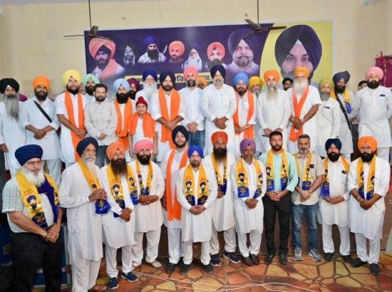 ਟਕਸਾਲੀ ਆਗੂ ਇੰਦਰਜੀਤ ਸਿੰਘ ਲੋਪੋਂ ਅਤੇ ਬਲਜਿੰਦਰ ਬਬਲੂ ‘ਪੁਨਰ ਸੁਰਜੀਤ ਅਕਾਲੀ ਦਲ’ ਛੱਡ ‘ਅਕਾਲੀ ਦਲ ਵਾਰਸ ਪੰਜਾਬ’ ਵਿੱਚ ਸ਼ਾਮਲ