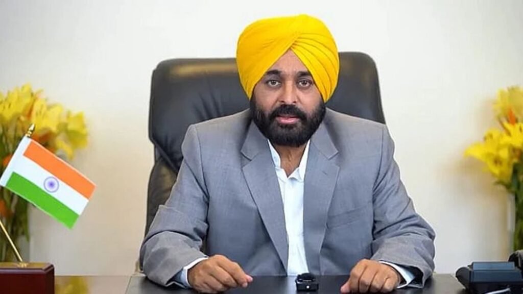ਪ੍ਰਾਈਵੇਟ ਸਕੂਲਾਂ ਦੀਆਂ ਫੀਸਾਂ ‘ਚ ਵਾਧੇ ਨੂੰ ਸੀਮਤ ਕਰਨ ਵਾਲੇ ਆਰਡੀਨੈਂਸ ਤੋਂ ਬਾਅਦ CM ਮਾਨ ਨੇ ਪੰਜਾਬ ਦੇ ਰਾਜਪਾਲ ਦਾ ਕੀਤਾ ਧੰਨਵਾਦ; ਮਾਪਿਆਂ ਨੇ ਇਸ ਕਦਮ ਦਾ ਕੀਤਾ ਸਵਾਗਤ