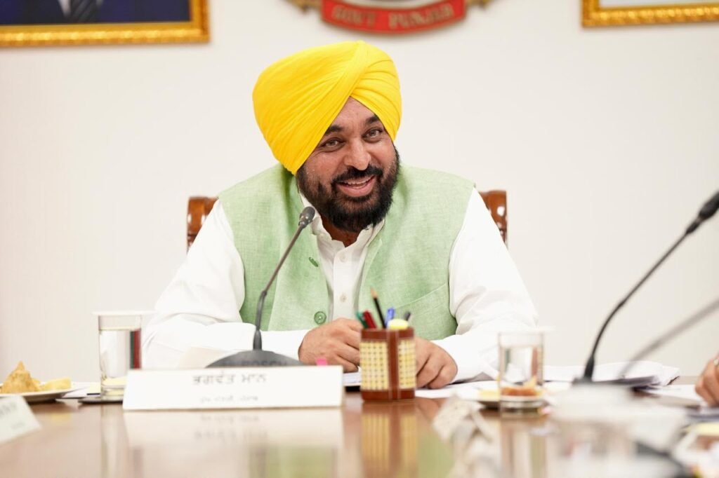 ਪੰਜਾਬ ਕੈਬਨਿਟ ਦਾ ਵੱਡਾ ਫ਼ੈਸਲਾ, SIR ਦੌਰਾਨ ਜ਼ਰੂਰੀ ਦਸਤਾਵੇਜ਼ਾਂ ਲਈ ਸਰਕਾਰੀ ਫ਼ੀਸਾਂ ਮੁਆਫ਼