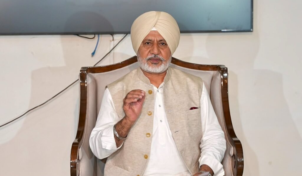 ਕਾਂਗਰਸ ਦੇ ਹਫ਼ਤੇ ਭਰ ਦੇ ਸਿਆਸੀ ਡਰਾਮੇ ‘ਤੇ ‘ਆਪ’ ਦਾ ਤਨਜ਼, ਬਲਤੇਜ ਪੰਨੂ ਬੋਲੇ- ਬਿਨਾਂ ਕਿਸੇ ਬਦਲਾਅ ਦੇ ਖ਼ਤਮ ਹੋਇਆ ਸਾਰਾ ਡਰਾਮਾ