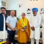 ਅਮਰੀਕਾ ਤੋਂ ਪਰਤੀ ਸਰਜਨ ਡਾ. ਸੁਹਾਨੀ ਡੋਡਾ ‘ਆਪ’ ‘ਚ ਸ਼ਾਮਲ, ਮਨੀਸ਼ ਸਿਸੋਦੀਆ ਨੇ ਕੀਤਾ ਸਵਾਗਤ