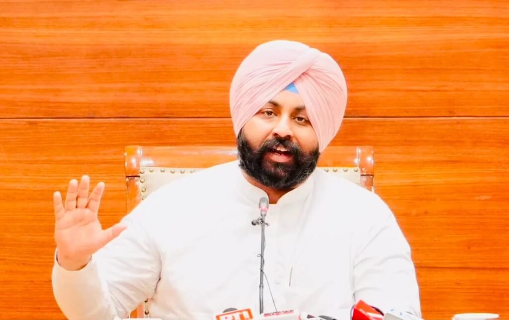 ਹਰਜੋਤ ਬੈਂਸ ਨੇ ਦਿੱਤੀ ਵਧਾਈ, ਸਰਕਾਰੀ ਸਕੂਲਾਂ ਦੇ 882 ਵਿਦਿਆਰਥੀਆਂ ਨੇ NEET ਕੀਤਾ ਪਾਸ