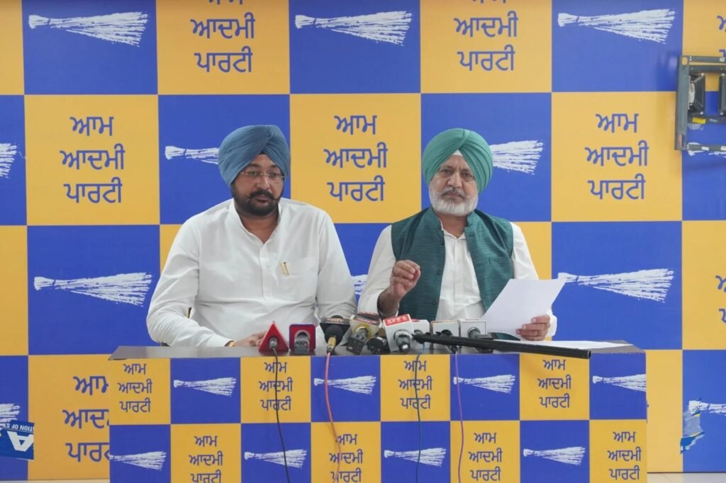 ਤੀਰਥ ਯਾਤਰਾ ਬੱਸ ‘ਤੇ ਹਮਲੇ ਪਿੱਛੇ ਕਾਂਗਰਸ ਦਾ ਹੱਥ, ‘ਆਪ’ ਦਾ ਦਾਅਵਾ