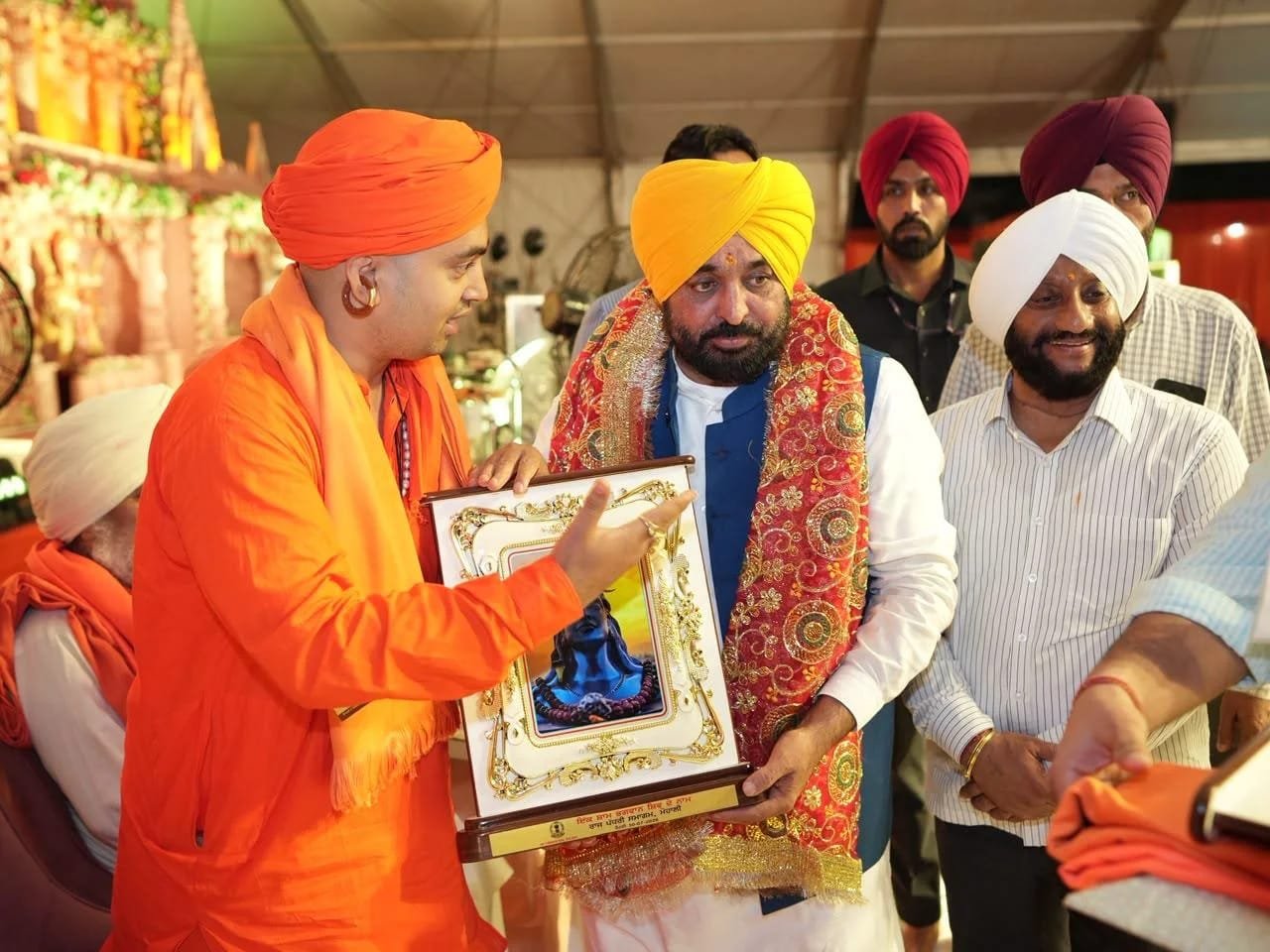 ਮੁਹਾਲੀ ‘ਚ ‘ਇੱਕ ਸ਼ਾਮ ਭਗਵਾਨ ਸ਼ਿਵ ਦੇ ਨਾਮ’ ਸਮਾਗਮ ਦੌਰਾਨ CM ਮਾਨ ਦਾ ਵੱਡਾ ਐਲਾਨ, 1 ਅਗਸਤ ਤੋਂ ਖਾਟੂ ਸ਼ਿਆਮ, ਸਾਲਾਸਰ, ਵ੍ਰਿੰਦਾਵਨ ਤੇ ਰਿਸ਼ੀਕੇਸ਼ ਲਈ ਮੁਫ਼ਤ ਤੀਰਥ ਯਾਤਰਾ