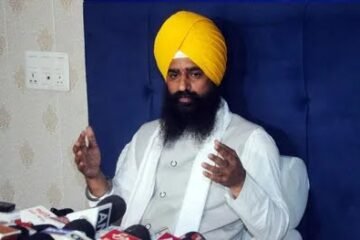 ਪੰਜਾਬ ‘ਚ ਨਸ਼ੇ ਦੀ ਹੋ ਰਹੀ ਹੋਮ ਡਿਲਿਵਰੀ, ਕੌਮ ਬਚਾਉਣੀ ਹੈ ਤਾਂ ਸਿੱਖ ਜੋੜੇ ਪੈਦਾ ਕਰਨ 3-3 ਬੱਚੇ: ਜਥੇਦਾਰ ਗੜਗੱਜ