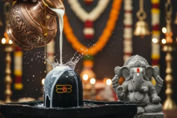 ਸਾਉਣ ਦੇ ਪਹਿਲੇ ਸੋਮਵਾਰ ਭਾਰਤ ਭਰ ਦੇ ਸ਼ਿਵ ਮੰਦਰਾਂ ‘ਚ ਉਮੜਿਆ ਸ਼ਰਧਾਲੂਆਂ ਦਾ ਹੜ੍ਹ; ਸੰਗਤਾਂ ਨੇ ਪੂਜਾ-ਅਰਚਨਾ ਕਰਕੇ ਕੀਤਾ ਜਲ-ਅਭਿਸ਼ੇਕ