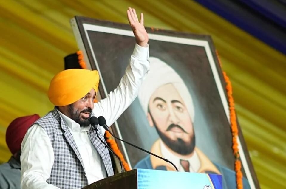 ਮਹਾਨ ਸ਼ਹੀਦ ਊਧਮ ਸਿੰਘ ਦੇ ‘ਸ਼ਹੀਦੀ ਦਿਹਾੜੇ’ ’ਤੇ ਮੁੱਖ ਮੰਤਰੀ ਭਗਵੰਤ ਸਿੰਘ ਮਾਨ ਵੱਲੋਂ 107 ਕਰੋੜ ਰੁਪਏ ਤੋਂ ਵੱਧ ਦੇ ਵਿਕਾਸ ਪ੍ਰੋਜੈਕਟ ਸੁਨਾਮ ਨੂੰ ਸਮਰਪਿਤ