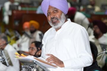 ਹਰਪਾਲ ਚੀਮਾ ਵੱਲੋਂ ਪੇਸ਼ ਮਤਾ ਸਰਬਸੰਮਤੀ ਨਾਲ ਪਾਸ, ਪੇਪਰ ਲੀਕ ਮਾਮਲਿਆਂ ‘ਤੇ ਕੇਂਦਰ ਨੂੰ ਘਿਰਿਆ
