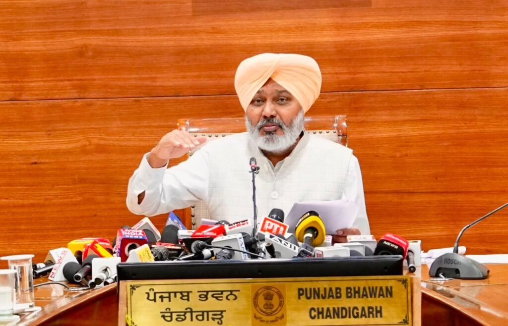 ਅਕਾਲੀ-ਭਾਜਪਾ ਤੇ ਕਾਂਗਰਸ ਸਰਕਾਰਾਂ ਛੱਡ ਗਈਆਂ 14 ਹਜ਼ਾਰ ਕਰੋੜ ਤੋਂ ਵੱਧ ਦੀ ਦੇਣਦਾਰੀ: ਹਰਪਾਲ ਚੀਮਾ