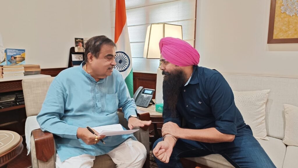 ਬੰਗਾ-ਗੜ੍ਹਸ਼ੰਕਰ-ਸ੍ਰੀ ਅਨੰਦਪੁਰ ਸਾਹਿਬ-ਨੈਣਾ ਦੇਵੀ ਮਾਰਗ ਨੂੰ ਰਾਸ਼ਟਰੀ ਰਾਜਮਾਰਗ ਬਣਾਉਣ ਦੀ ਮੰਗ ਤੇਜ਼, ਐਮਪੀ ਮਾਲਵਿੰਦਰ ਕੰਗ ਨੇ ਗਡਕਰੀ ਨਾਲ ਕੀਤੀ ਮੁਲਾਕਾਤ