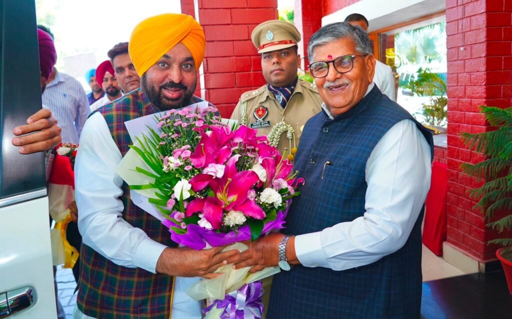 ਹਵਾਰਾ ਦੀ ਪੈਰੋਲ ਲਈ ਰਾਜਪਾਲ ਕੋਲ ਪਹੁੰਚੇ ਭਗਵੰਤ ਮਾਨ, ਅਮਨ-ਕਾਨੂੰਨ ਦੀ ਦਿੱਤੀ ਗਾਰੰਟੀ