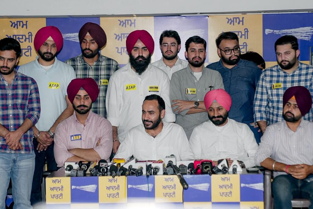 ਪੰਜਾਬ ਯੂਨੀਵਰਸਿਟੀ ਵਿਦਿਆਰਥੀ ਚੋਣਾਂ: AAP ਦੇ ਵਿਦਿਆਰਥੀ ਵਿੰਗ ਨੇ ਆਦਿਲ ਬਰਾੜ ਨੂੰ ਪ੍ਰਧਾਨਗੀ ਦਾ ਉਮੀਦਵਾਰ ਐਲਾਨਿਆ