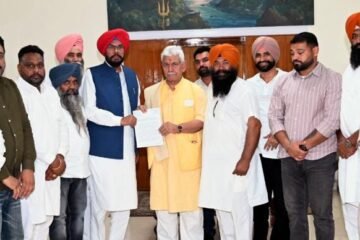 ਉੱਜ ਨਦੀ ’ਤੇ ਡੈਮ ਬਣਾਉਣ ਦੀ ਮੰਗ, ਕੁਲਦੀਪ ਸਿੰਘ ਧਾਲੀਵਾਲ ਨੇ ਜੰਮੂ-ਕਸ਼ਮੀਰ ਦੇ ਉਪ ਰਾਜਪਾਲ ਨਾਲ ਕੀਤੀ ਮੁਲਾਕਾਤ