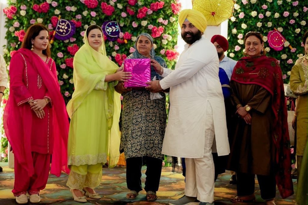 ਤੀਜ ਦੇ ਰੰਗਾਂ ‘ਚ ਰੰਗਿਆ ਆਨੰਦਪੁਰ ਸਾਹਿਬ, ਡਾ. ਗੁਰਪ੍ਰੀਤ ਕੌਰ ਮਾਨ ਨੇ ਮਹਿਲਾਵਾਂ ਨਾਲ ਸਾਂਝੀਆਂ ਕੀਤੀਆਂ ਖ਼ੁਸ਼ੀਆਂ