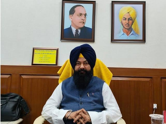 ਸਫਾਈ ਕਰਮਚਾਰੀ ਮਾਮਲਾ: SC ਕਮਿਸ਼ਨ ਨੇ ਸਟੇਟਸ ਰਿਪੋਰਟ ਪੇਸ਼ ਕਰਨ ਦੇ ਦਿੱਤੇ ਹੁਕਮ