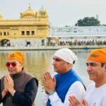 ਸ੍ਰੀ ਹਰਿਮੰਦਰ ਸਾਹਿਬ ਨਤਮਸਤਕ ਹੋਏ ਅਦਾਕਾਰ ਆਸ਼ੂਤੋਸ਼ ਰਾਣਾ, ‘ਹਮਾਰੇ ਰਾਮ’ ਨਾਟਕ ਦੀ ਟੀਮ ਨਾਲ ਟੇਕਿਆ ਮੱਥਾ