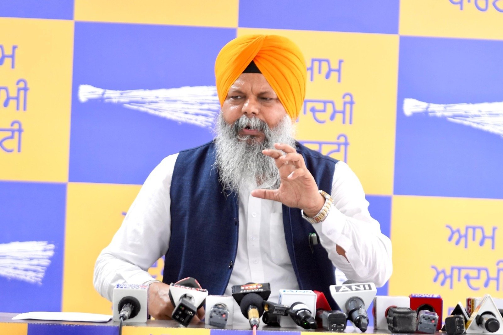 ਬੇਅਦਬੀ ਤੇ ਗੋਲੀਕਾਂਡ ਮਾਮਲਿਆਂ ’ਤੇ ‘ਆਪ’ ਦਾ ਭਾਜਪਾ-ਅਕਾਲੀ ਗਠਜੋੜ ’ਤੇ ਹਮਲਾ, ਮਨਵਿੰਦਰ ਗਿਆਸਪੁਰਾ ਨੇ ਚੁੱਕੇ ਸਵਾਲ