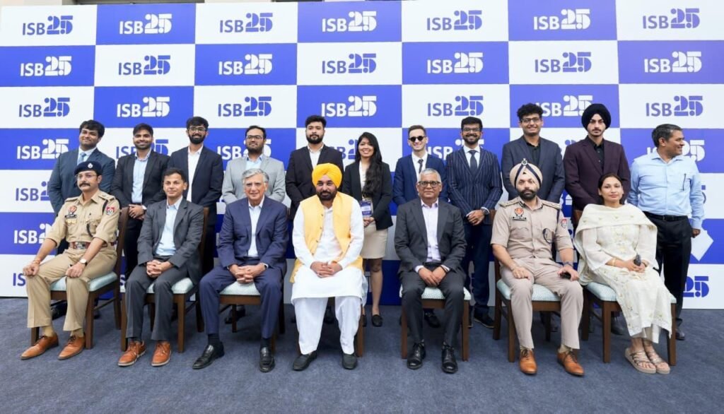 ਨੌਜਵਾਨਾਂ ਦੇ ਸੁਪਨਿਆਂ ਨੂੰ ਉਡਾਣ ਦੇਵੇਗੀ ਮਾਨ ਸਰਕਾਰ, ISB ਸੰਮੇਲਨ ‘ਚ CM ਮਾਨ ਦਾ ਵੱਡਾ ਐਲਾਨ