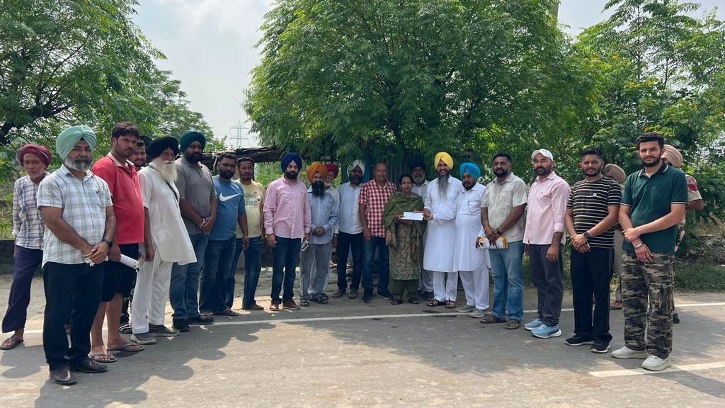 ‘ਮਾਨ ਦੇ ਮੁਨਾਫ਼ੇ’ ਤਹਿਤ ‘ਆਪ’ ਦੀ ਘਰ-ਘਰ ਮੁਹਿੰਮ ਜਾਰੀ, ਵਿਧਾਇਕਾਂ ਨੇ ਲੋਕਾਂ ਤੱਕ ਪਹੁੰਚਾਇਆ ਸਰਕਾਰ ਦਾ ਰਿਪੋਰਟ ਕਾਰਡ