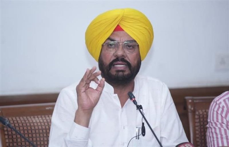 ਨਸ਼ਿਆਂ ਦੇ ਮੁੱਦੇ ‘ਤੇ ਧਾਲੀਵਾਲ ਦਾ ਅਕਾਲੀ ਦਲ-BJP ‘ਤੇ ਹਮਲਾ, ਮਜੀਠੀਆ-ਭੋਲਾ ਤੋਂ ਆਹਮੋ-ਸਾਹਮਣੇ ਪੁੱਛਗਿੱਛ ਦੀ ਮੰਗ