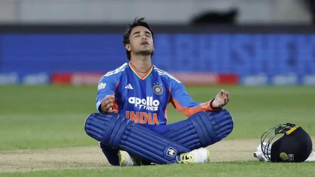 ਅਭਿਸ਼ੇਕ ਸ਼ਰਮਾ ਮੁੜ ਬਣੇ T20 ਦੇ ਨੰਬਰ-1 ਬੱਲੇਬਾਜ਼, ਸ਼੍ਰੇਅਸ ਅਈਅਰ ਰੈਂਕਿੰਗ ’ਚ ਖਿਸਕ ਕੇ 9ਵੇਂ ਸਥਾਨ ’ਤੇ