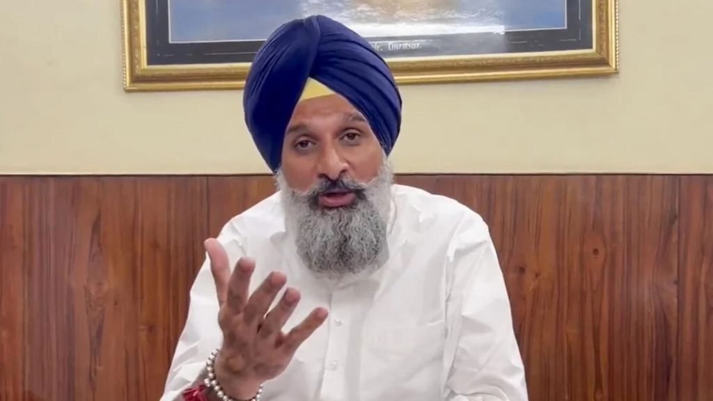 ਡਰੱਗ ਮਨੀ ਮਾਮਲੇ ’ਚ ਮਜੀਠੀਆ ਖ਼ਿਲਾਫ਼ ਵੱਡੀ ਚਾਰਜਸ਼ੀਟ, ਹਜ਼ਾਰਾਂ ਪੰਨਿਆਂ ’ਚ ਵਿੱਤੀ ਵੇਰਵੇ