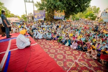 ਜਗਰਾਉਂ ’ਚ CM ਮਾਨ ਦਾ ਵੱਡਾ ਐਲਾਨ, ਪਿੰਡ ਕਮਾਲਪੁਰਾ ਦੇ ਵਿਕਾਸ ਲਈ ਦਿੱਤਾ 51 ਲੱਖ ਦਾ ਚੈੱਕ