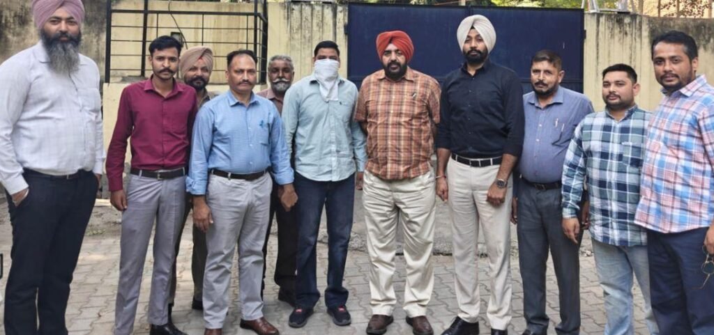 ਵਿਜੀਲੈਂਸ ਬਿਊਰੋ ਵੱਲੋਂ 25,000 ਰੁਪਏ ਰਿਸ਼ਵਤ ਲੈਂਦਾ ਨਗਰ ਨਿਗਮ ਦਾ ਇੰਸਪੈਕਟਰ ਰੰਗੇ ਹੱਥੀਂ ਕਾਬੂ